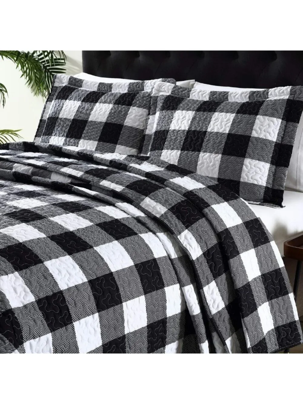 Stylish Twin Quilt Set - Black & White Squares Bedspread, Cozy Home Decor